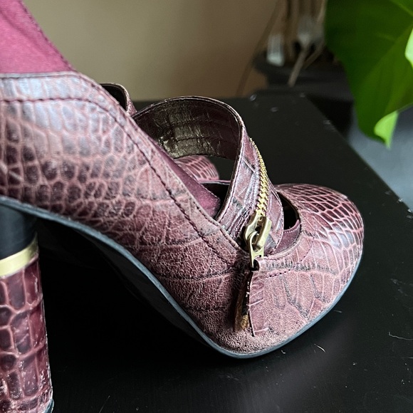 BCBGIRLS Plum Croc Leather Maryjane Chunky Heels Very Preloved Size 9 - Picture 3 of 11